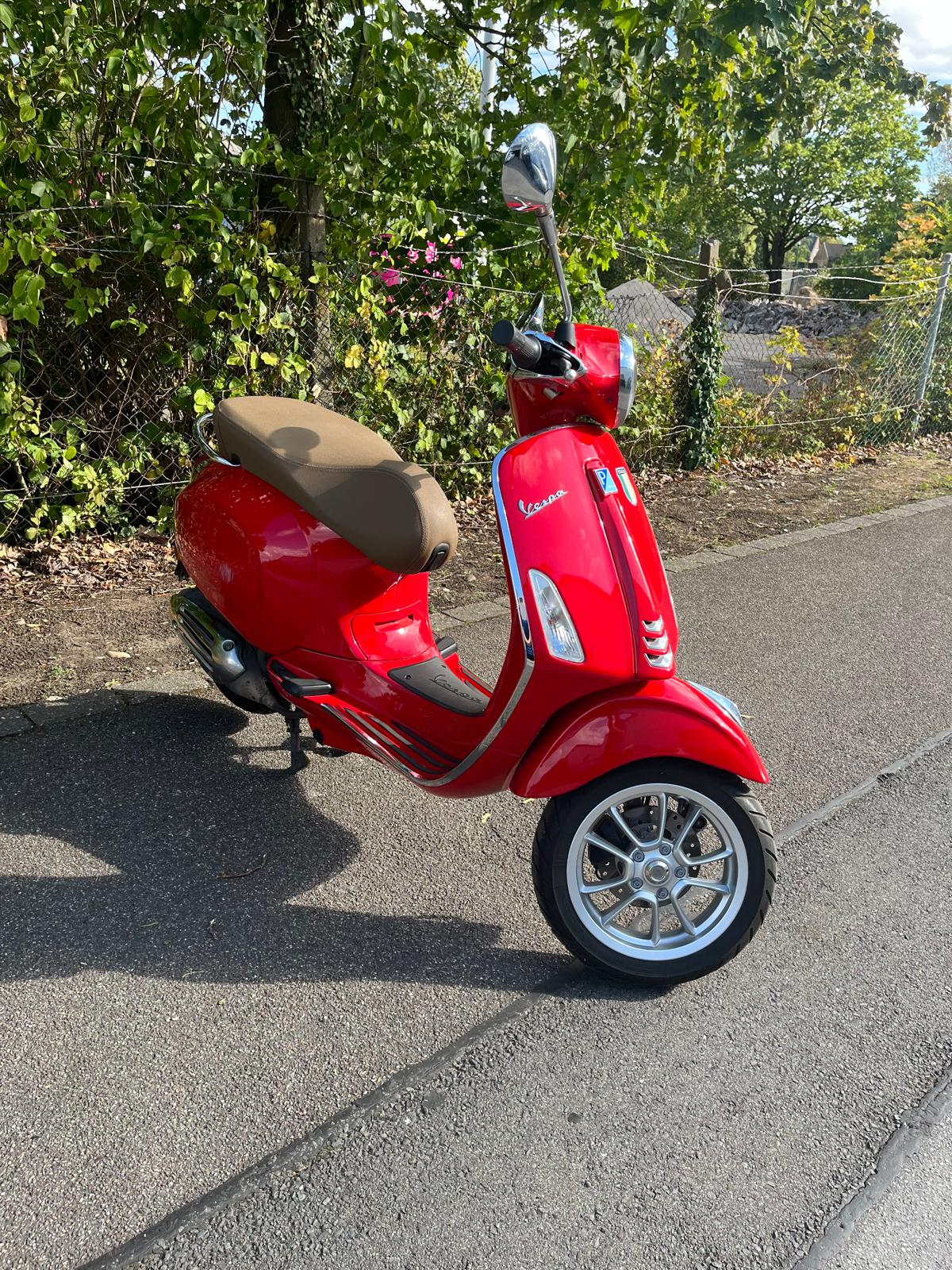 Vespa Primavera 50 i-get – 2019 – Rot – 16.900 km